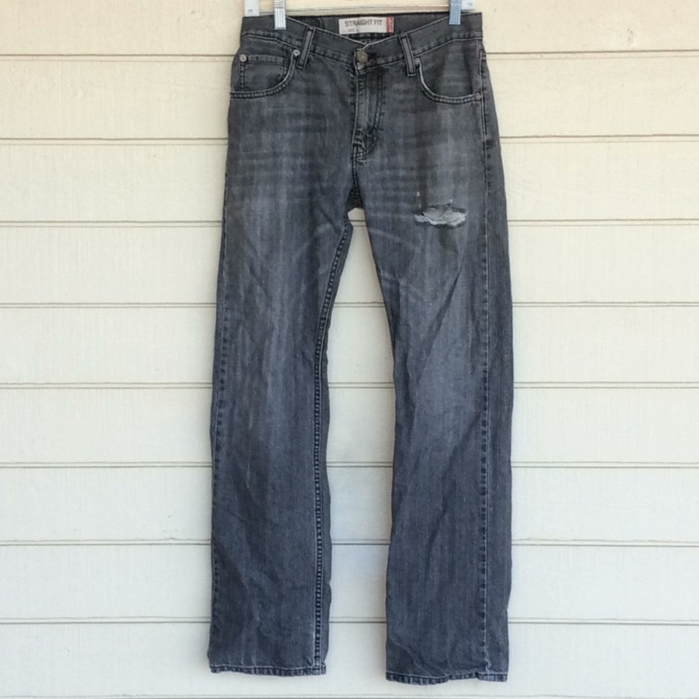 Men’s Levi Ripped 505 Straight Fit Jeans 29x32